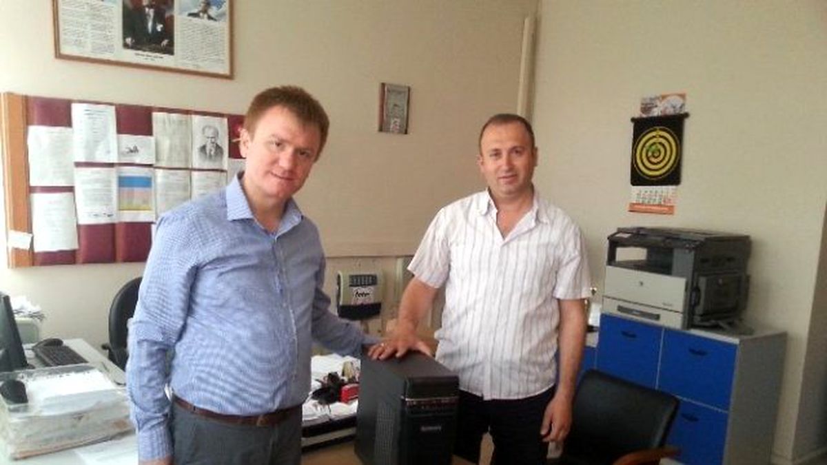 İzmit Belediyesi\'nden Okulllara Yardım