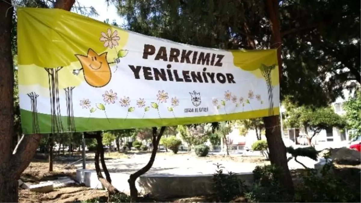 Konak\'ta Parklar Yenileniyor