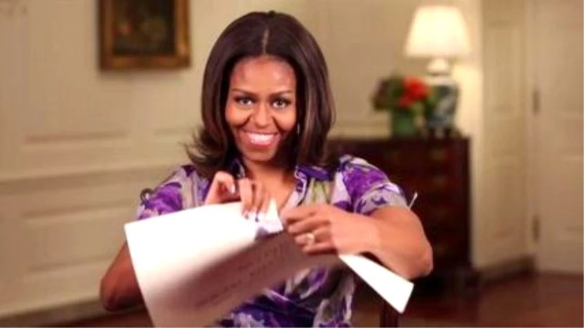 Michelle Obama Tears Up White House Photo Ban