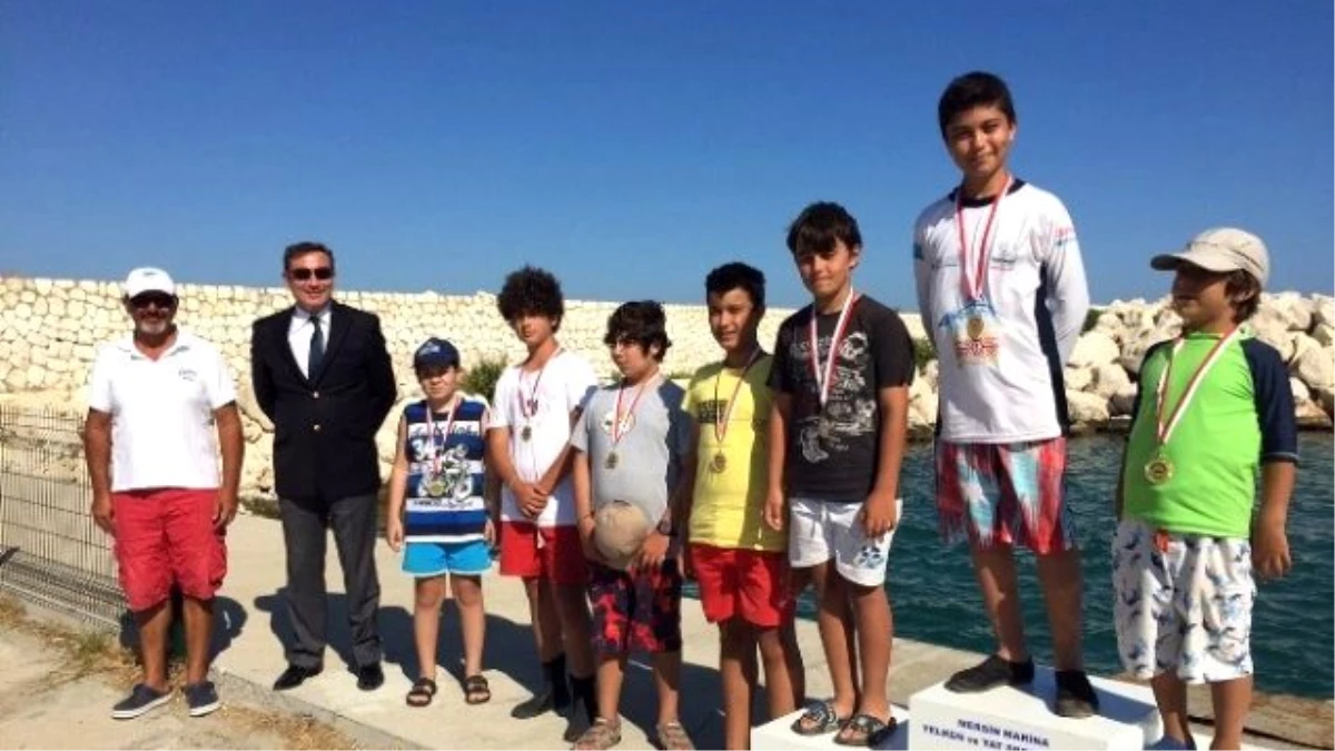 Minik Yelkenciler Kabotaj Bayramı\'nı Yarışlarla Kutladı