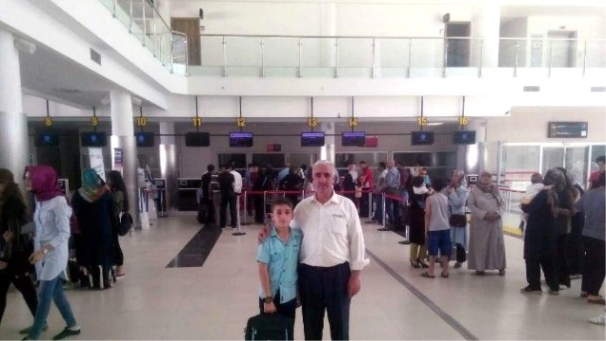 Ramazan Umrecileri Adıyaman Havalimanından Yola Çıktı
