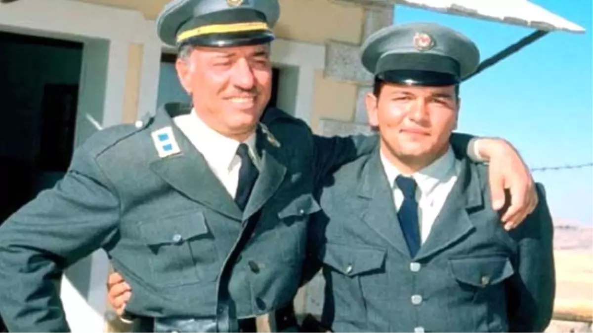 Ali Sunal, Kemal Sunal\'ın Daha Önce Hiç Görülmemiş Fotoğrafını Paylaştı