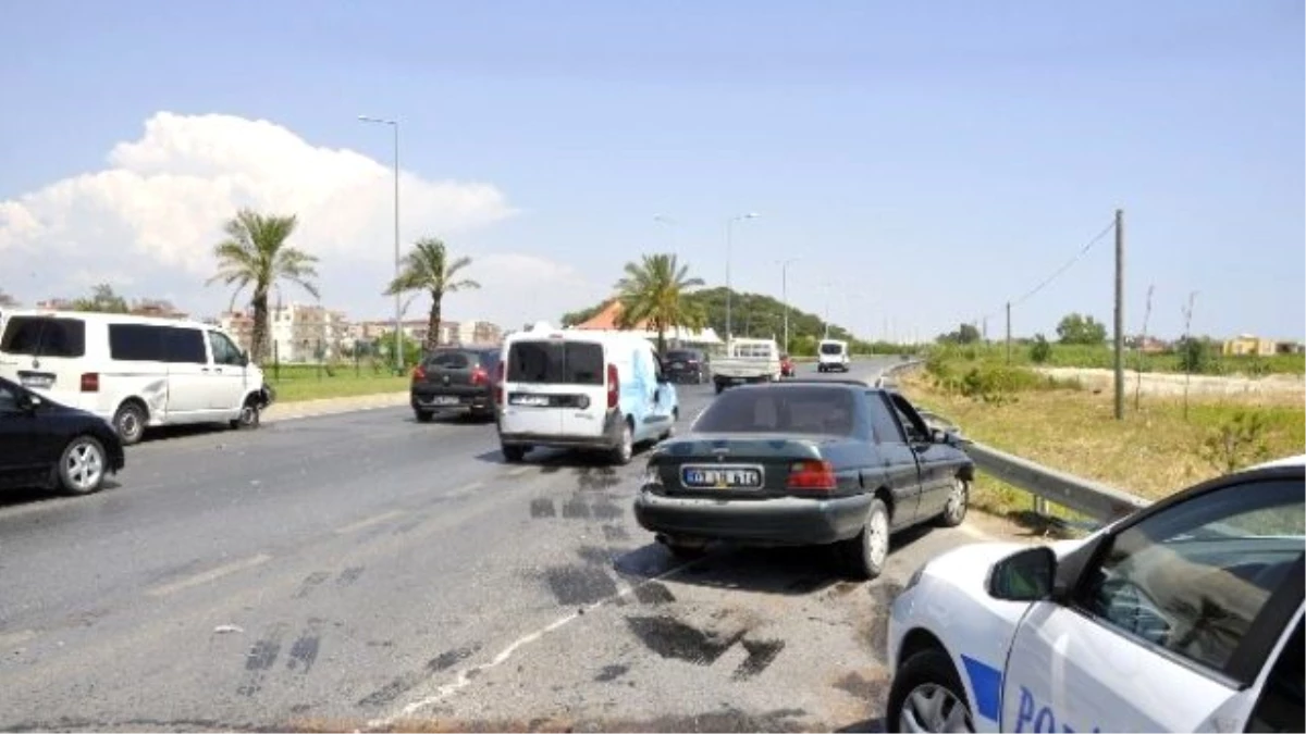 Antalya\'da Kaza: 10 Yaralı