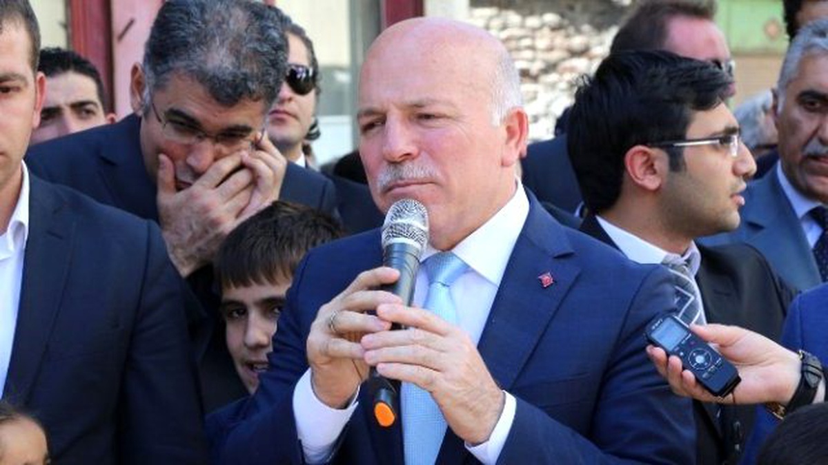 Büyükşehir\'in \'En Büyük İyilik Hareketi\' Hayır Çarşısı Açıldı