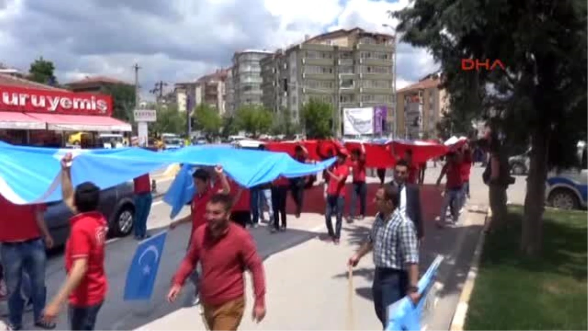 Çankırı\'da Uygur Türklerine Uygulanan İnsanlık Dışı Muameleye Protesto