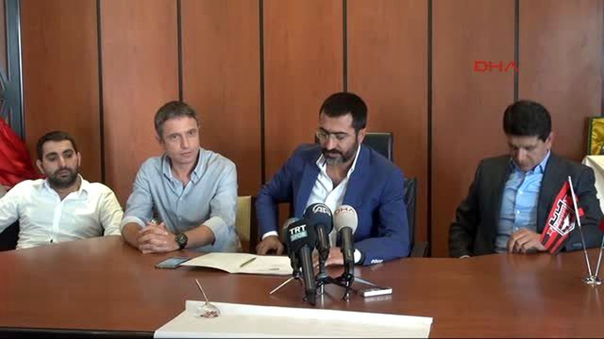 Gaziantepspor, Teknik Direktör Mutlu Topçu ile 2 Yıllık Sözleşme İmzaladı