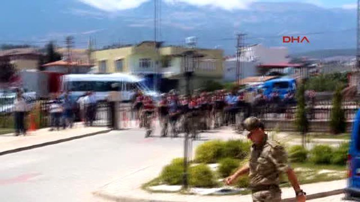 Hatay Hurda Araçları, Çaldıkları Araçların Parçalarıyla Tamir Edip Piyasaya Süren Şebeke Çökertildi