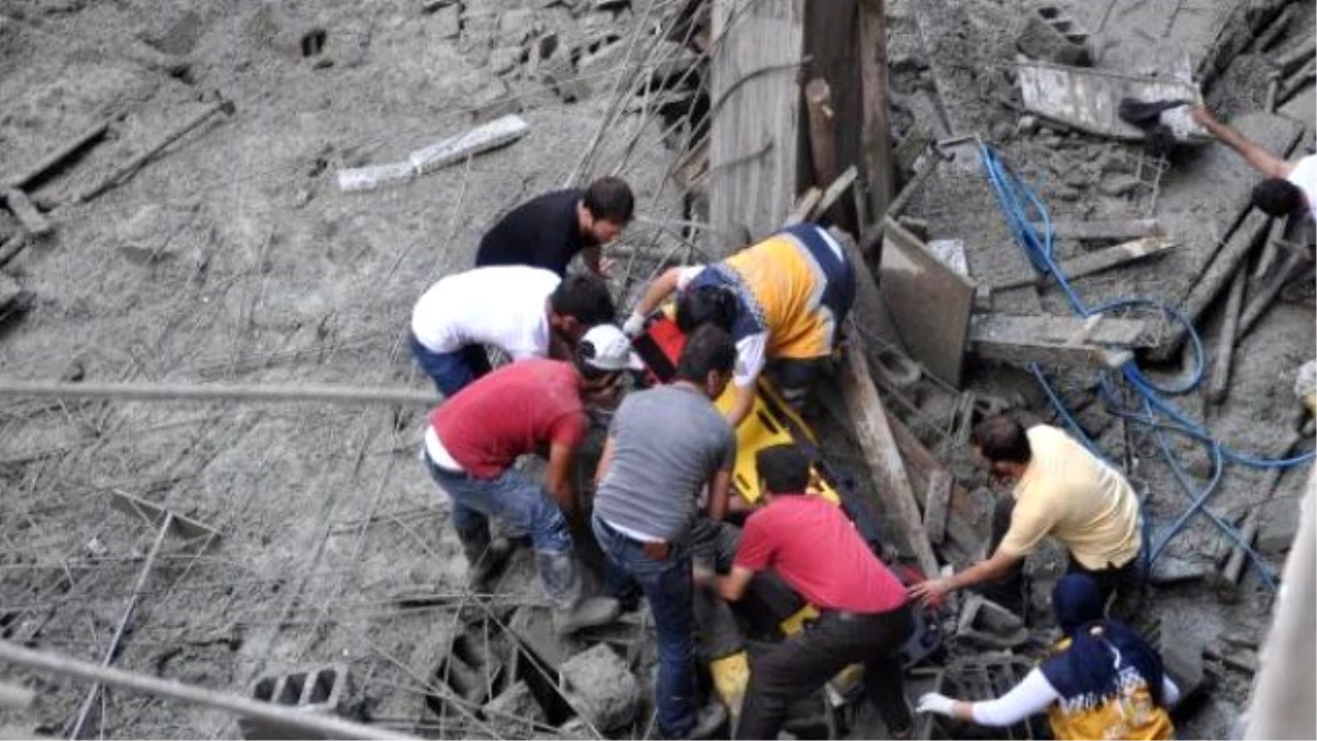Osmaniye\'de İnşaatın Beton Kalıpları Çöktü: 7 İşçi Yaralandı