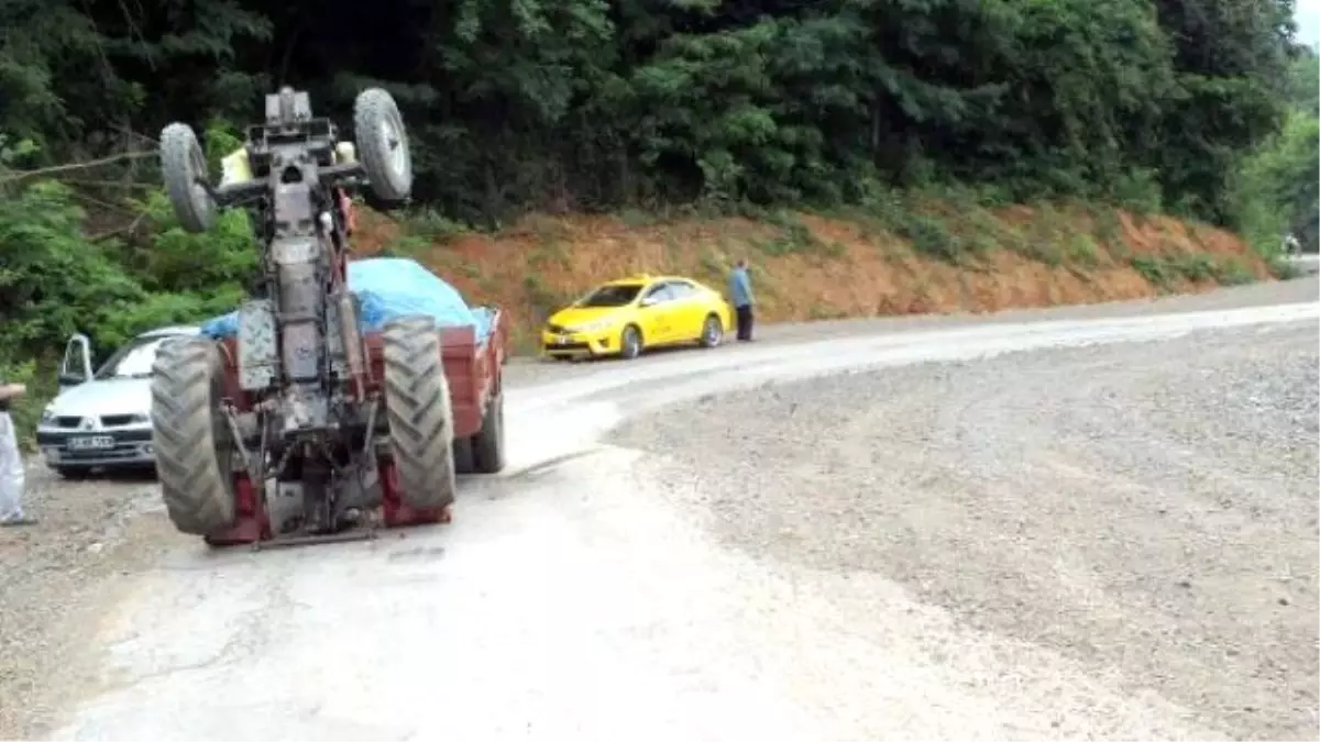 Traktör Şaha Kalktı Sürücünün Kulağı Koptu