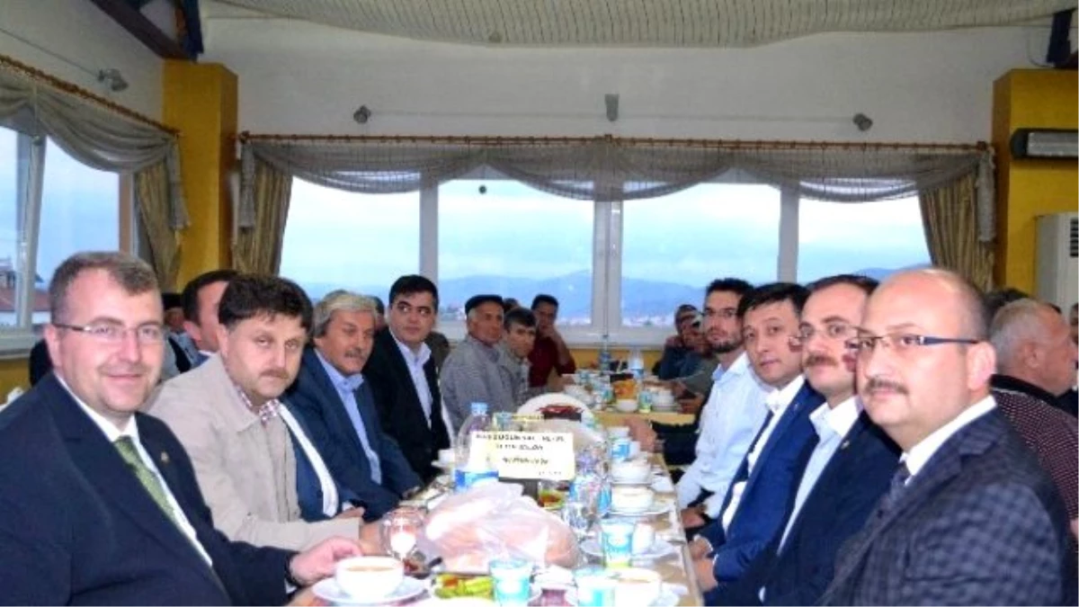 AK Parti Bilecik İl Teşkilatı İftar Yemeğinde Buluştu