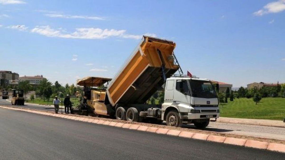 Bilime ve Eğitime Yol ve Asfalt Desteği