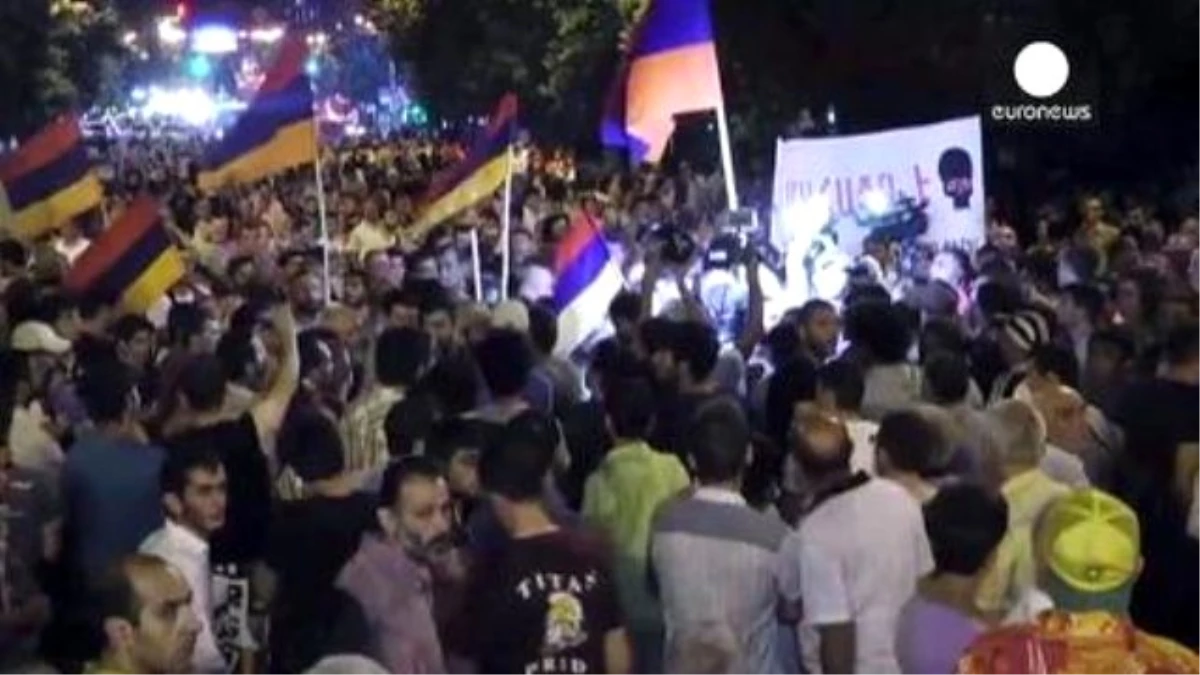 Ermenistan Polisinde Şiddet Soruşturması