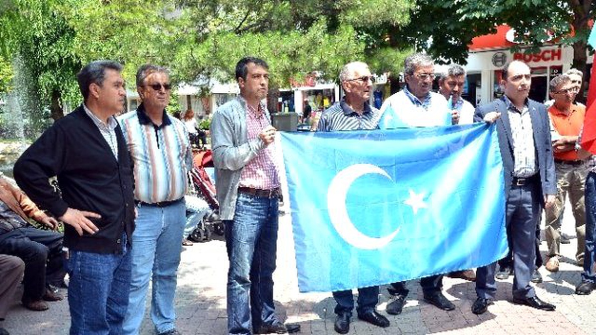 Eskişehir Kamu-sen\'den Doğu Türkistan\'a Destek