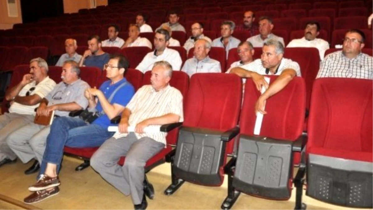 İzmir Büyükşehir Küçükmenderesli Üreticilerle Yakın Temas Kuruyor