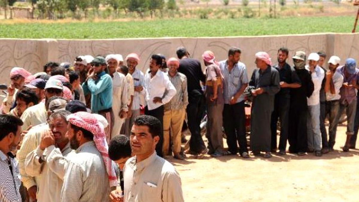 Kızılay\'dan Akçakale\'deki 1500 Suriyeli Aileye Gıda Yardımı