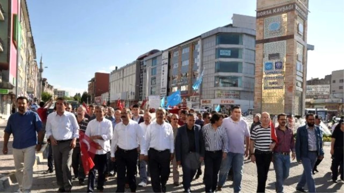 Nevşehir\'de Doğu Türkistan İçin Protesto Yürüyüşü