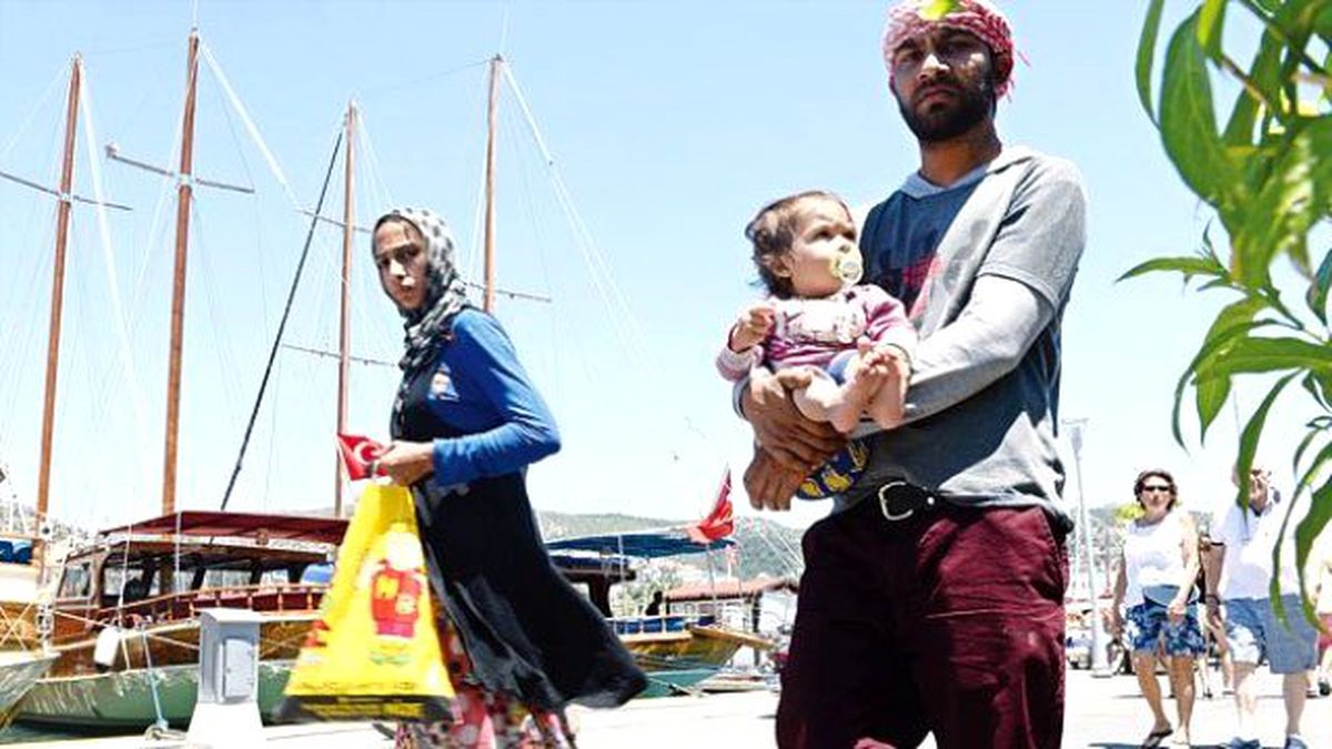 Sahillerdeki Suriyeliler Kamplara Gönderilecek