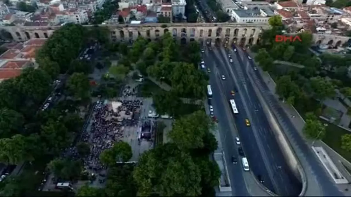 Saraçhane Parkı\'nda Mısır Darbesinin İkinci Yılı Protesto Edildi