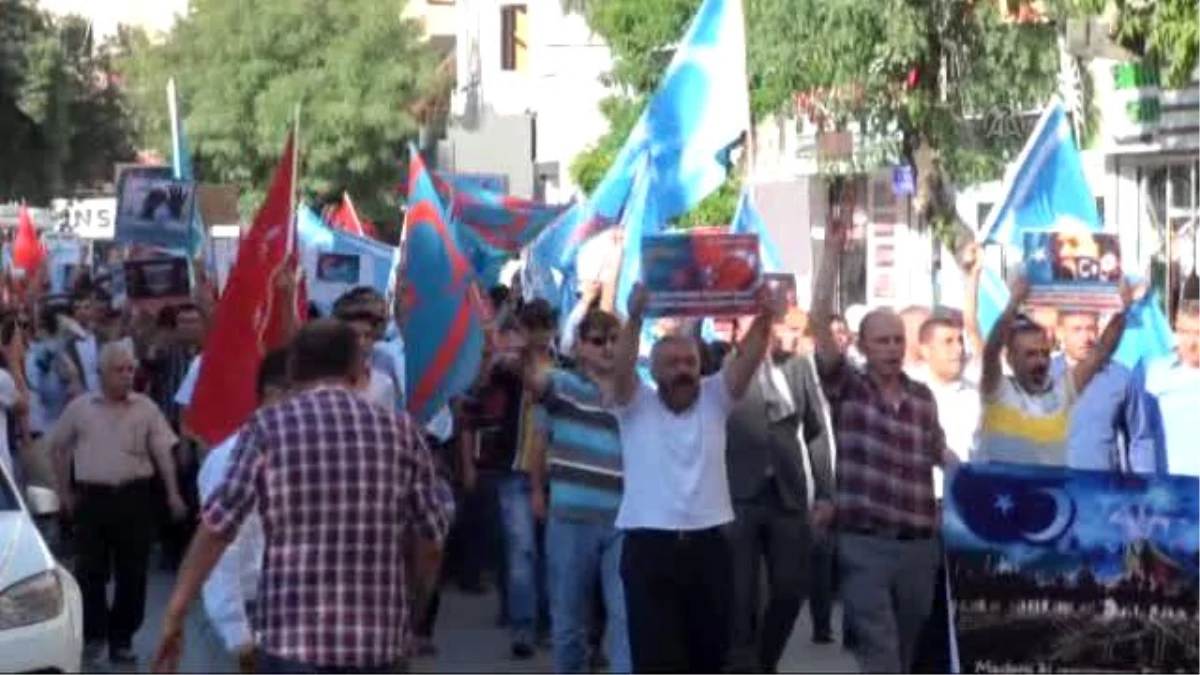 Sincan Uygur Özerk Bölgesi\'ndeki Uygulamalara Tepkiler - Gaziantep/kahmranmaraş/uşak/