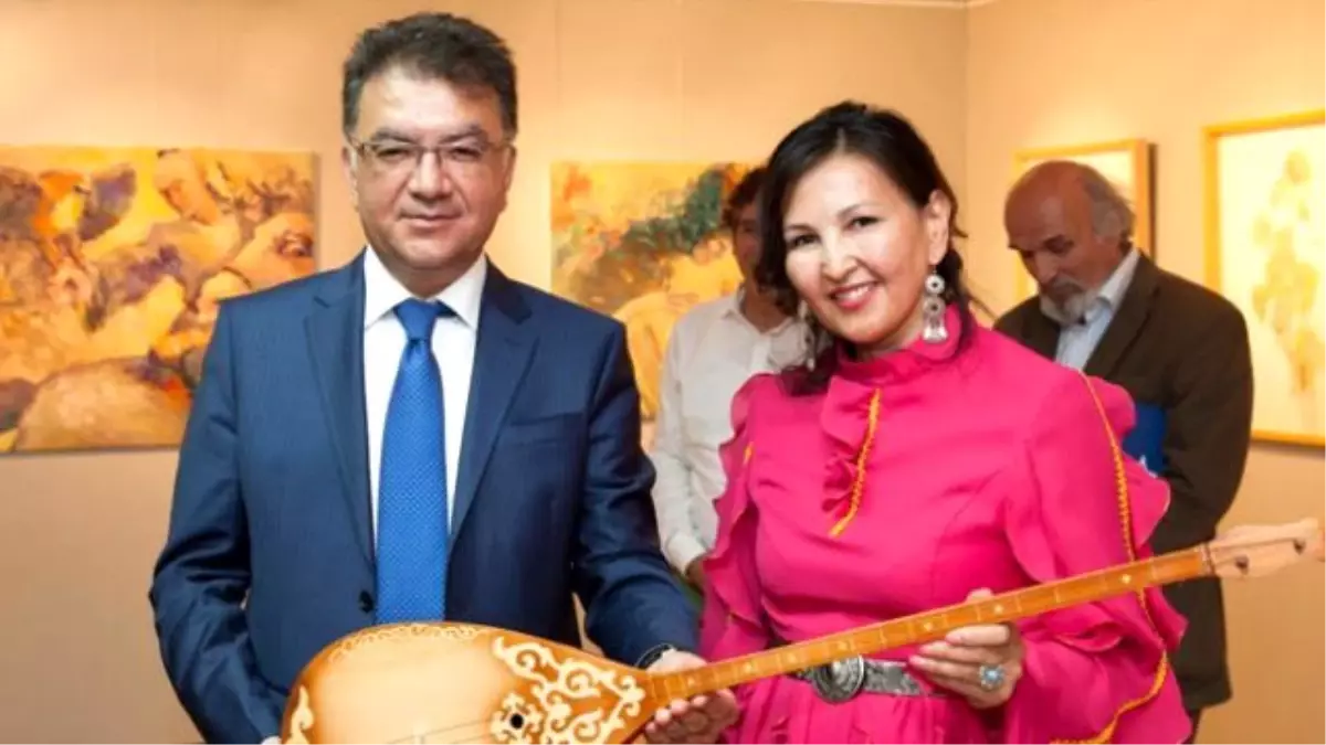 Türk ve Kazak Ressamlar Astana\'da Buluştu