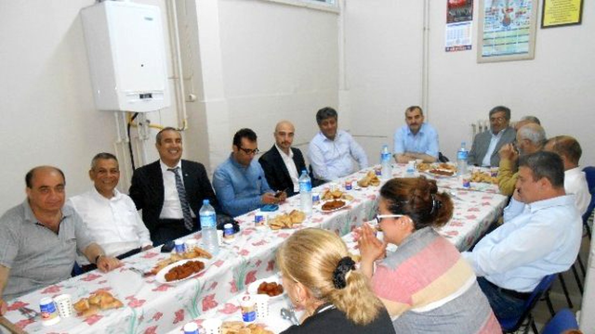Türkav Eskişehir Şubesi Vakfı Üyeleri İftar Yemeğinde Buluştular