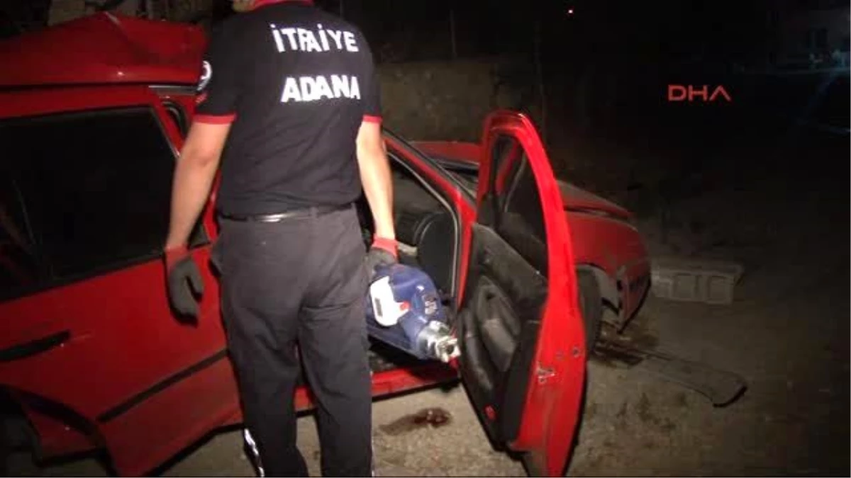 Adana Otomobil Demir Kapıya Çarptı, Sürücü Öldü