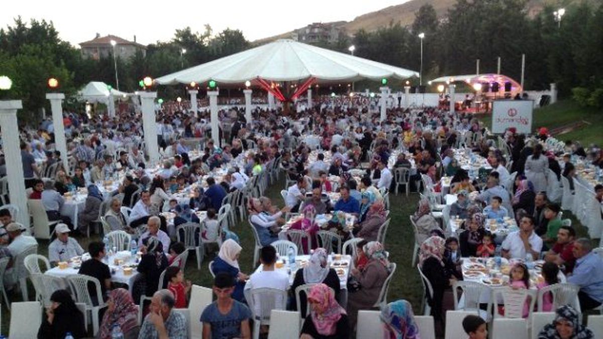 Akçakirazlılar Geleneksel İftar Programında Buluştu