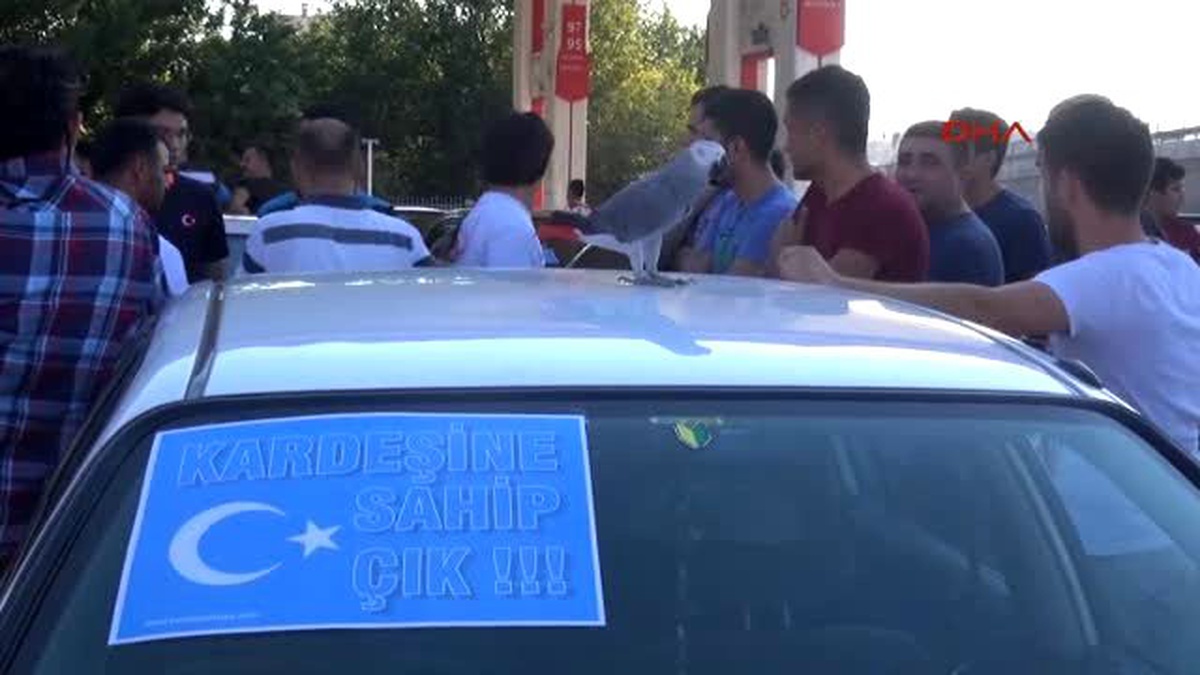 Antalya Honda Grubundan Doğu Türkistan Protestosu