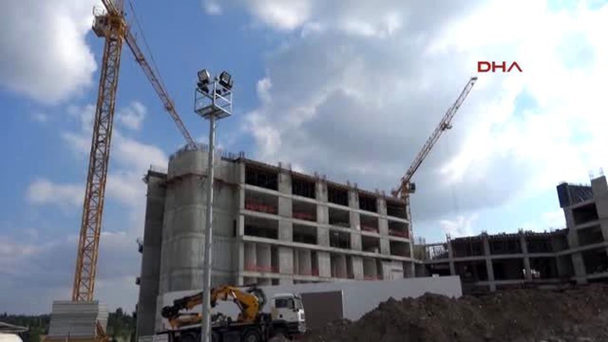 Balıkesir Bakan Müezzinoğlu: Türkiye\'nin Temel Sorunu Reel Muhalefetin Olmaması