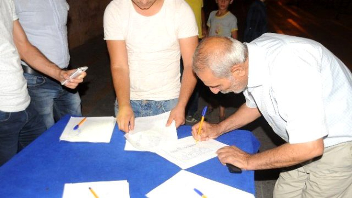 Cizre\'de "Nehirde Değil, Havuzda Yüz" Kampanyası