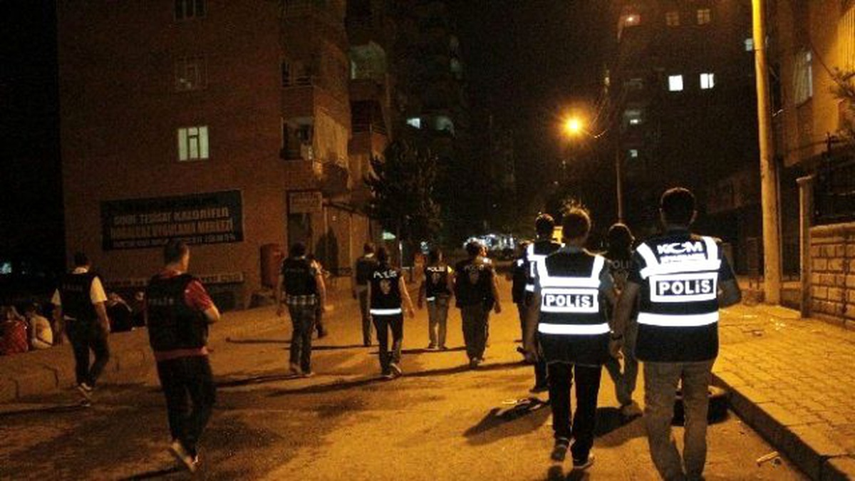 Diyarbakır Polisi Uygulamaları Sıklaştırdı