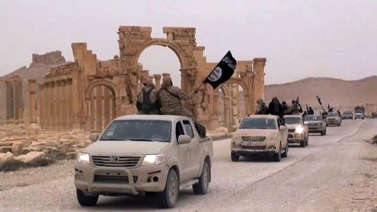 Işid 25 Suriye Askerini İnfaz Etti, Tiyatro Gibi İzlettirdi