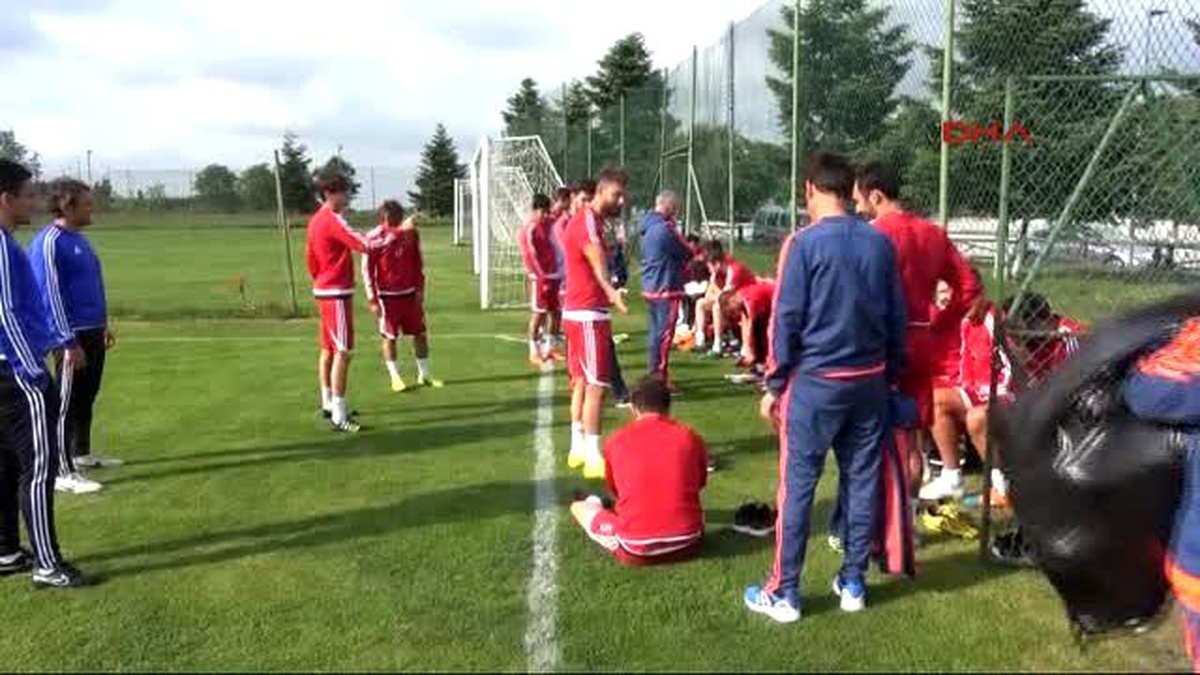 Mesut Bakkal En İyi Transfer Geçen Sezonun Kadrosunu Korumak