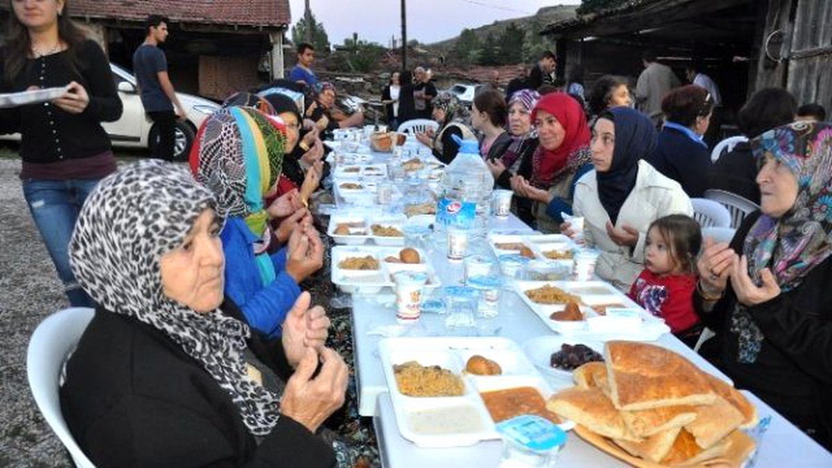 Odunpazarı\'nda İftar Buluşmaları Devam Ediyor