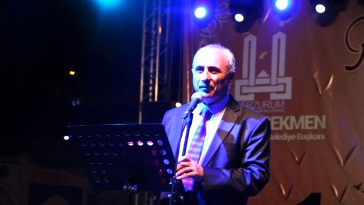 Şair Nurullah Genç ile Şiir Tadında Bir Ramazan Akşamı
