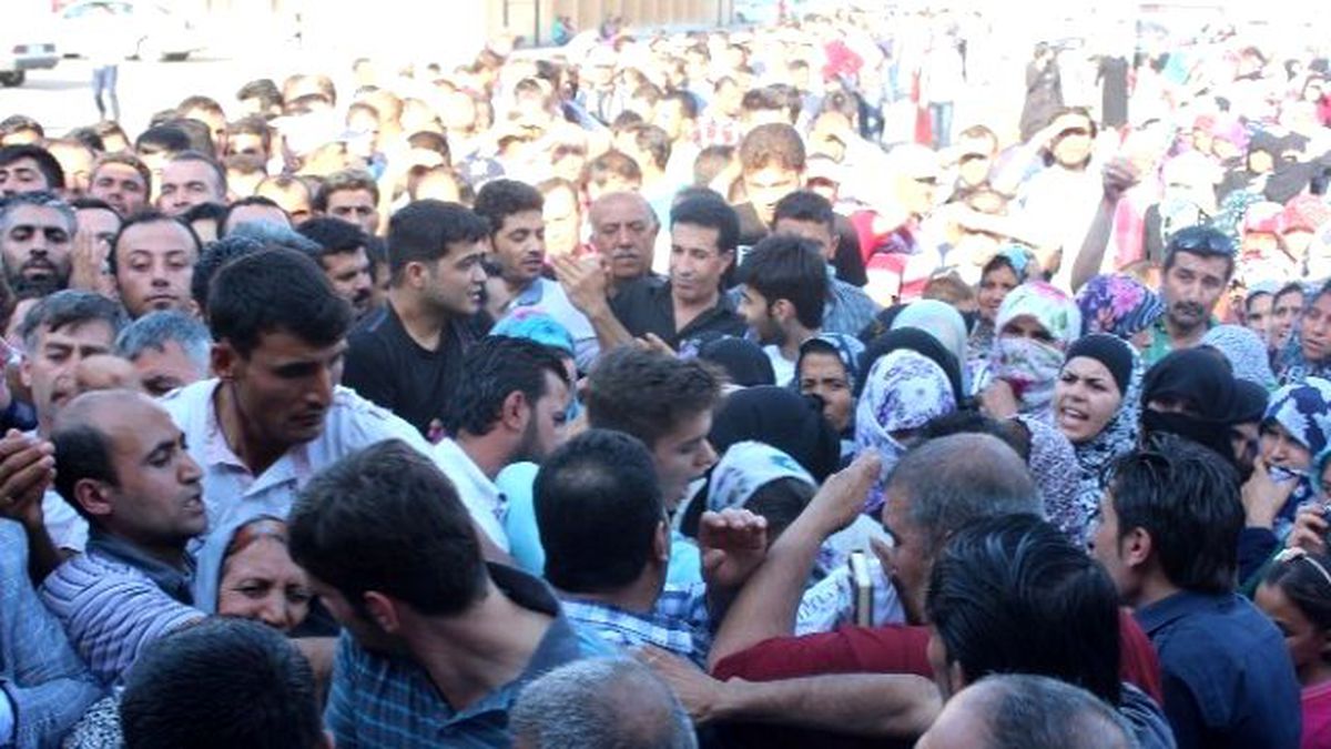 Suriyelilere Gıda Yardımında Arbede