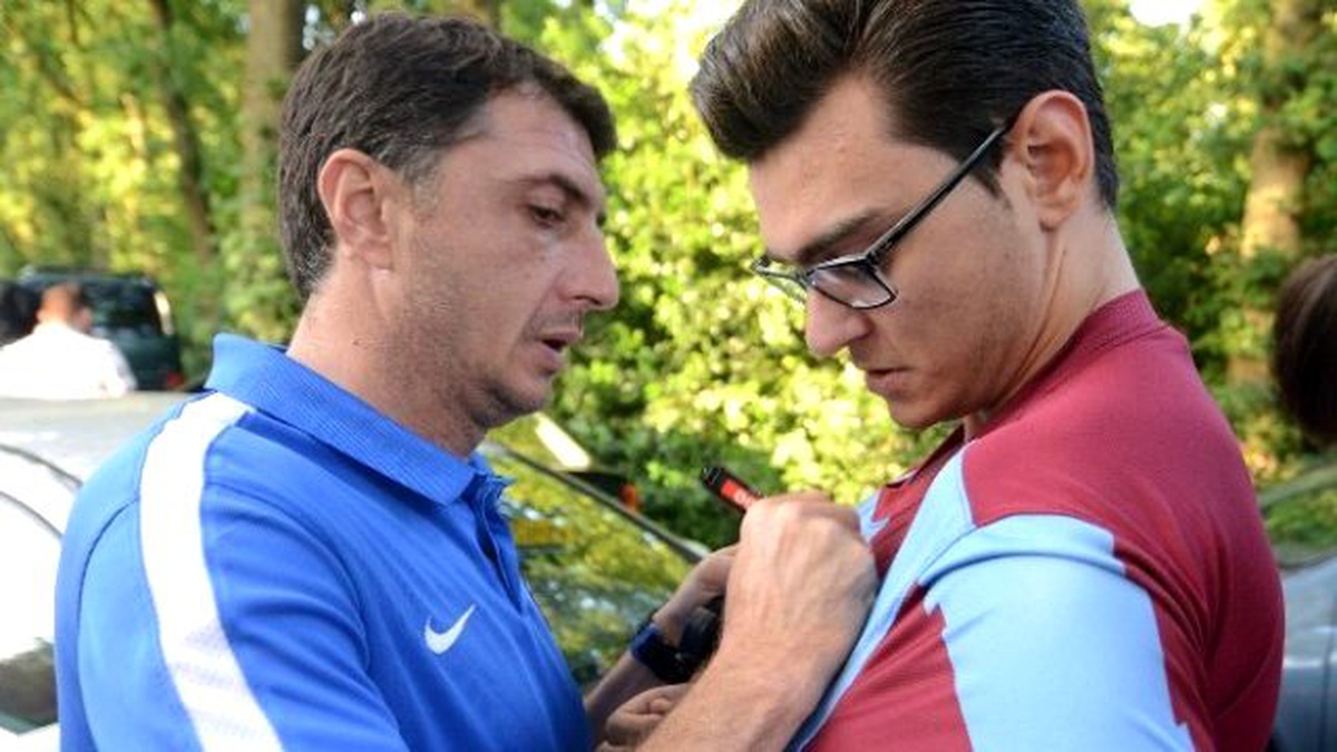 Trabzonspor Taraftarı Takımını Hollanda\'da Yalnız Bırakmadı