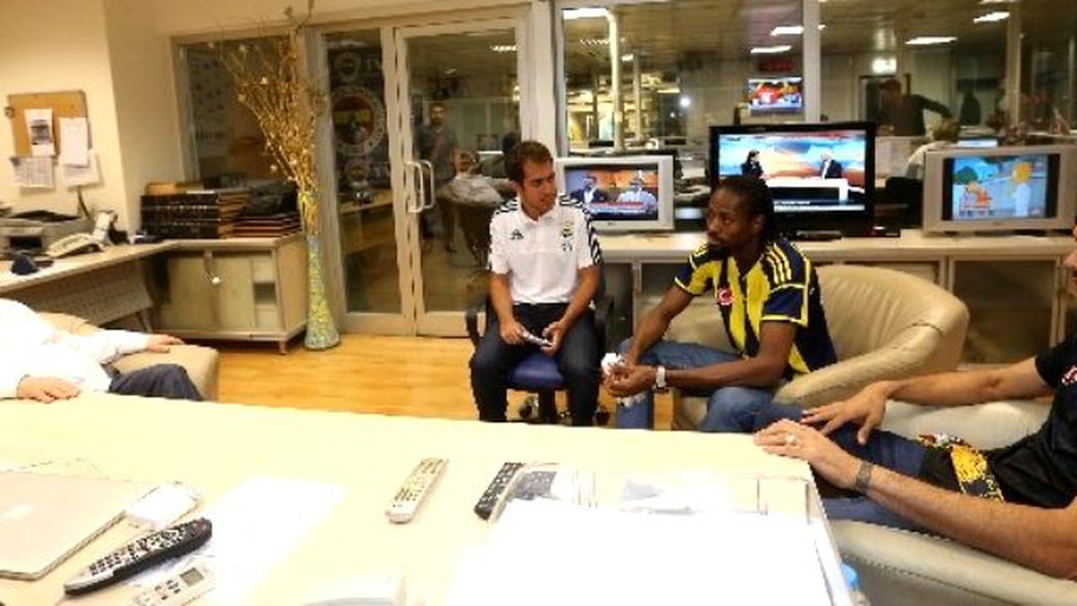 Yeni Transferler Aziz Yıldırım ile Buluştu