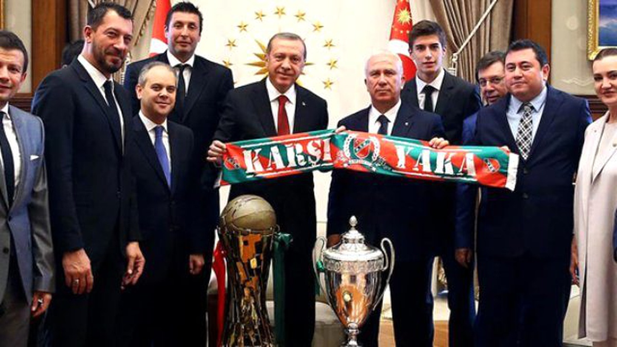 Cumhurbaşkanı Erdoğan\'dan Pınar Karşıyaka\'ya 10 Bin Kişilik Salon Müjdesi