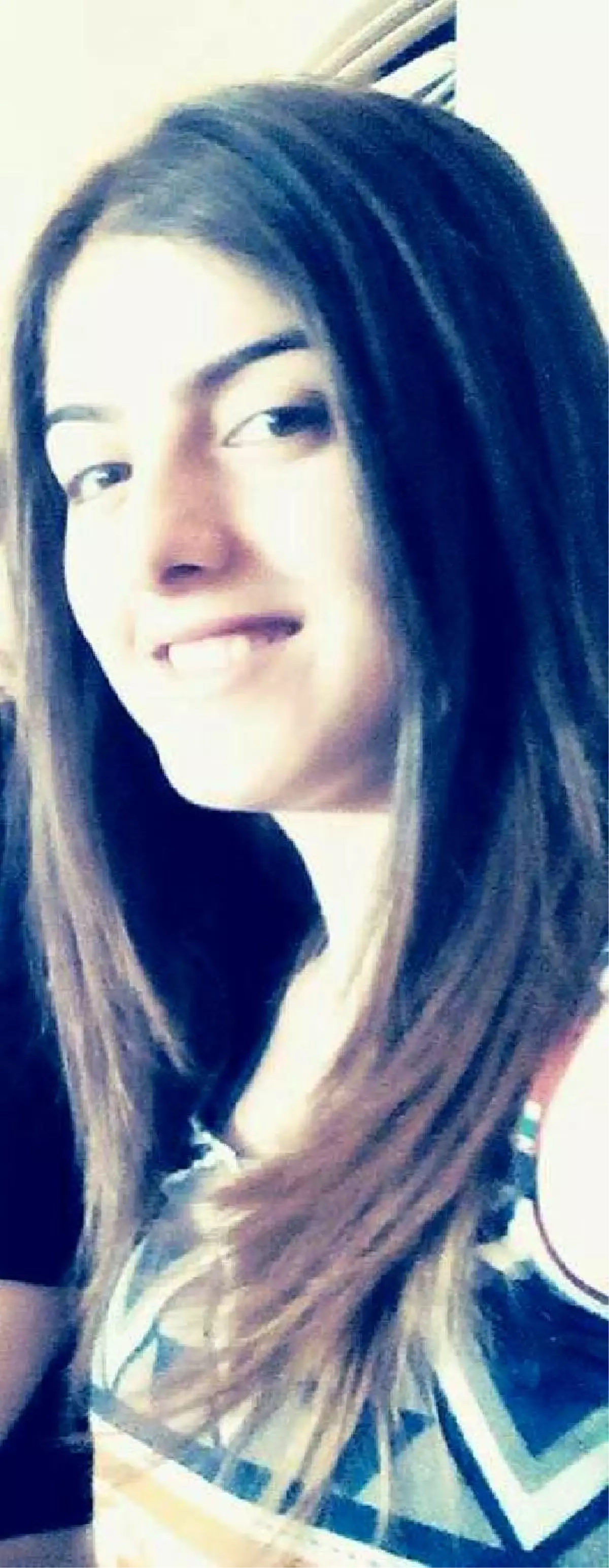 Akhisar'da Genç Kız Av Tüfeğiyle İntihar Etti