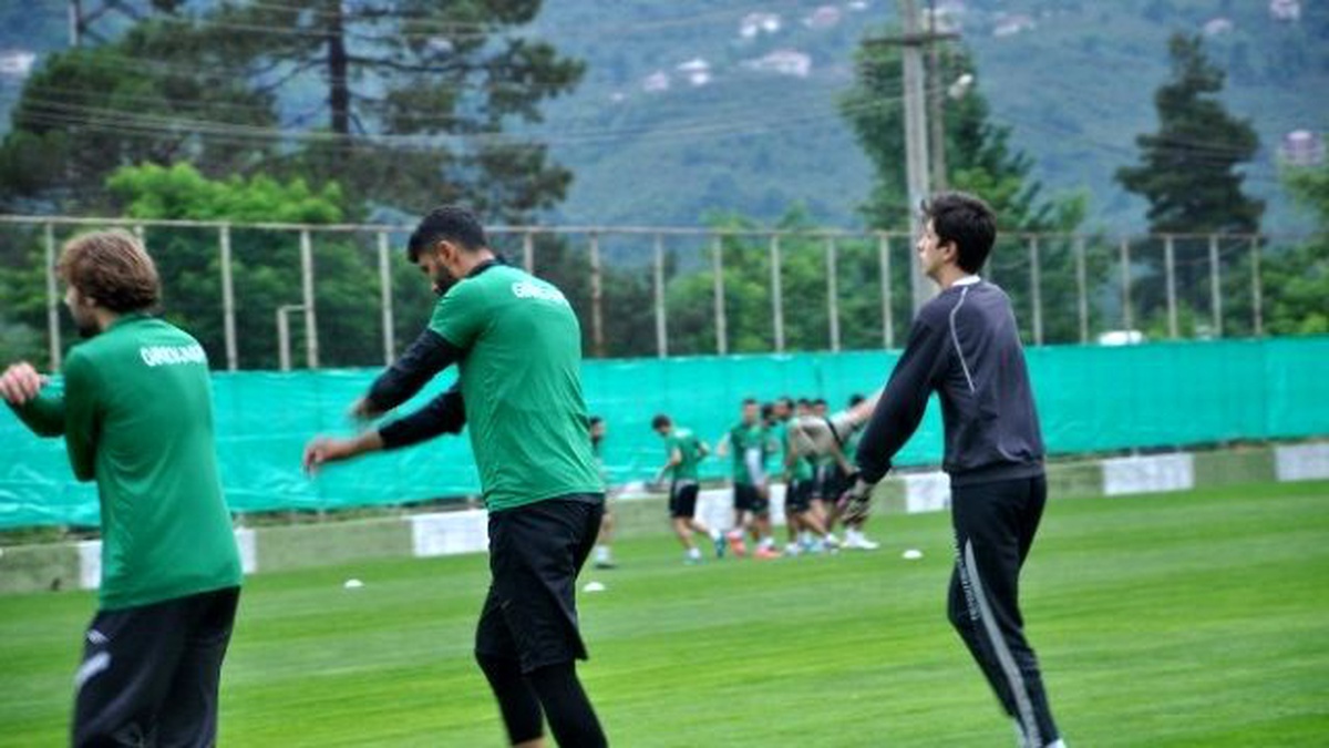 Giresunspor Günü Çift Antrenman ile Tamamladı