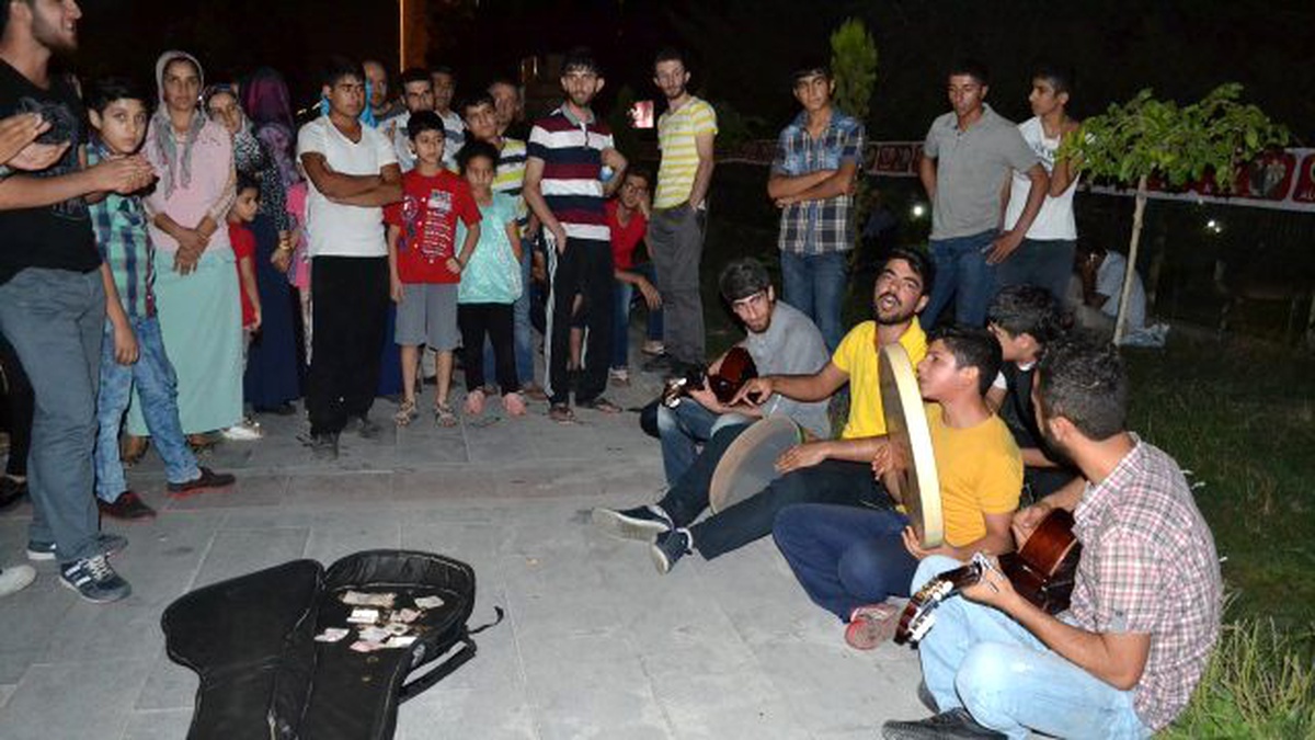 Kaldırım Konserine Batmanlılardan İlgi