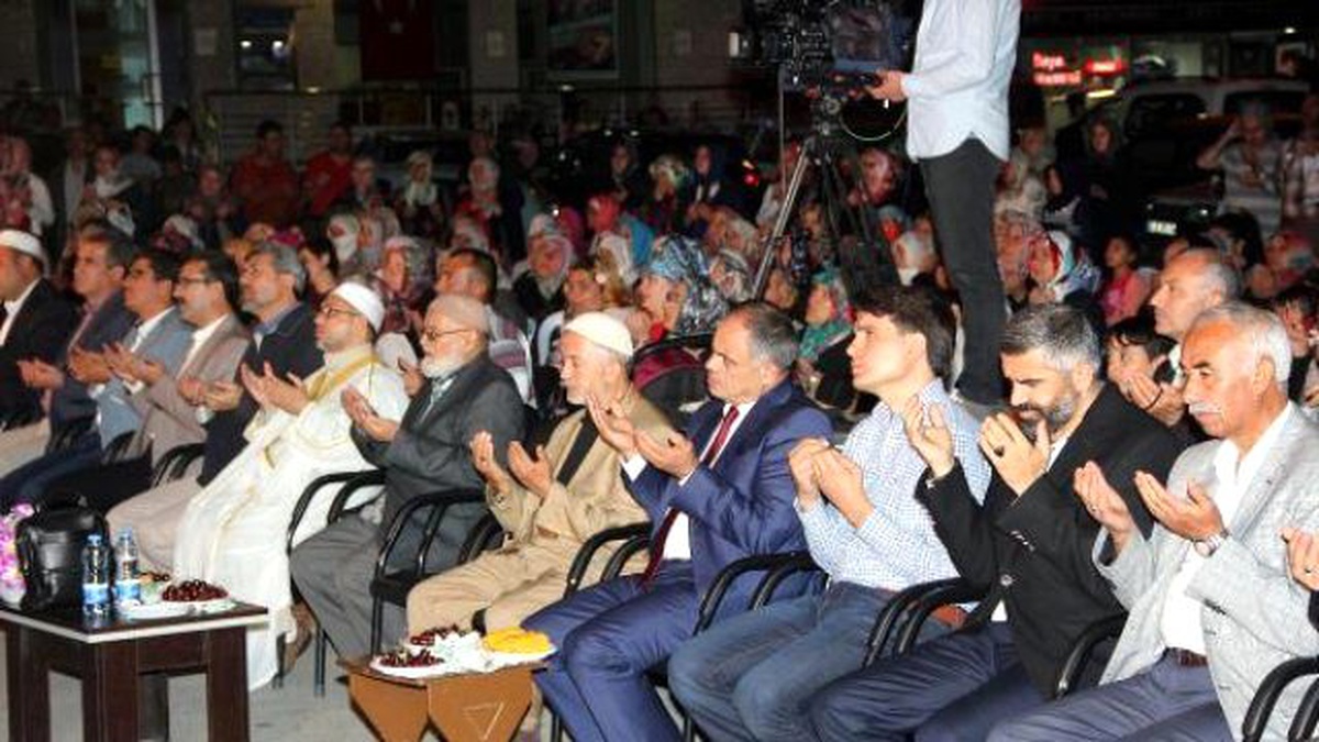 Kayseri\'de Doğu Türkistan ve İslam Ümmeti İçin Dua
