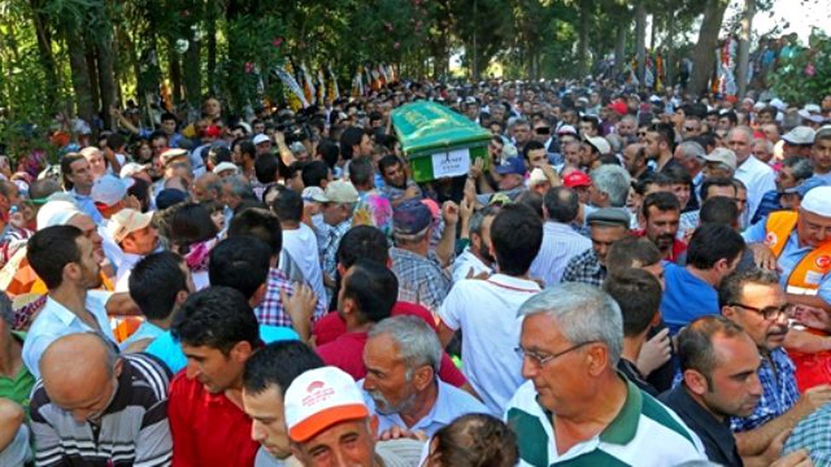 Manisa\'da 15 Kişinin Öldüğü Trafik Kazası