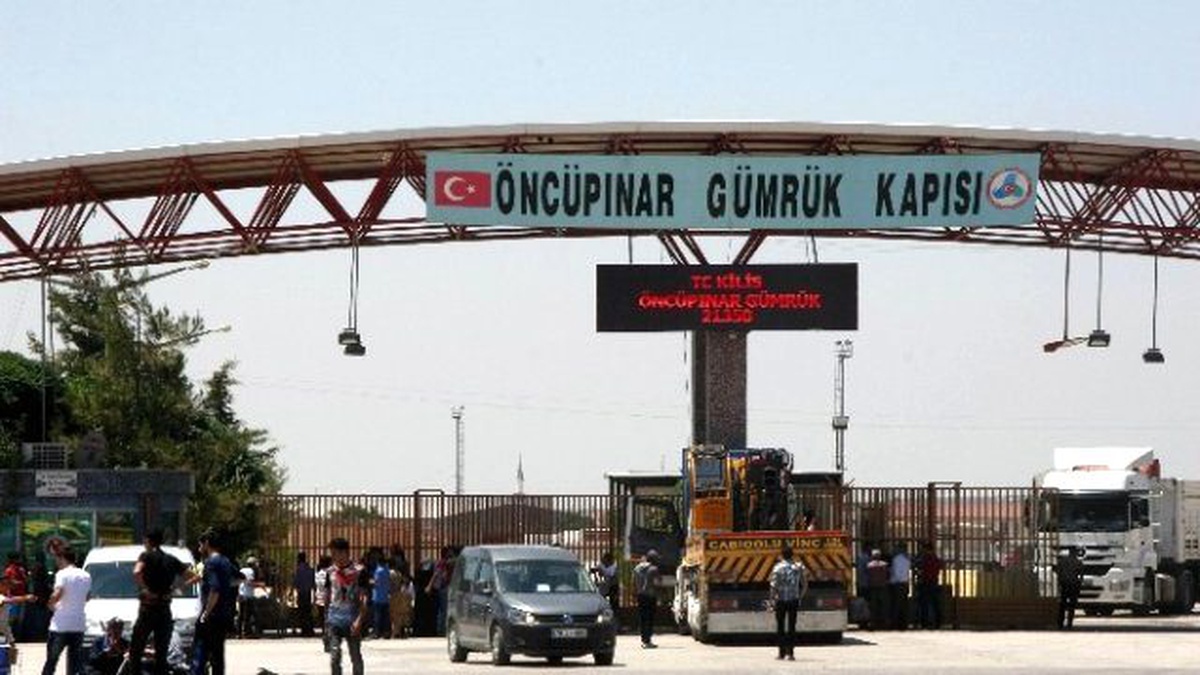 Suriyeliler Savaşa Rağmen Ülkelerine Dönüyor