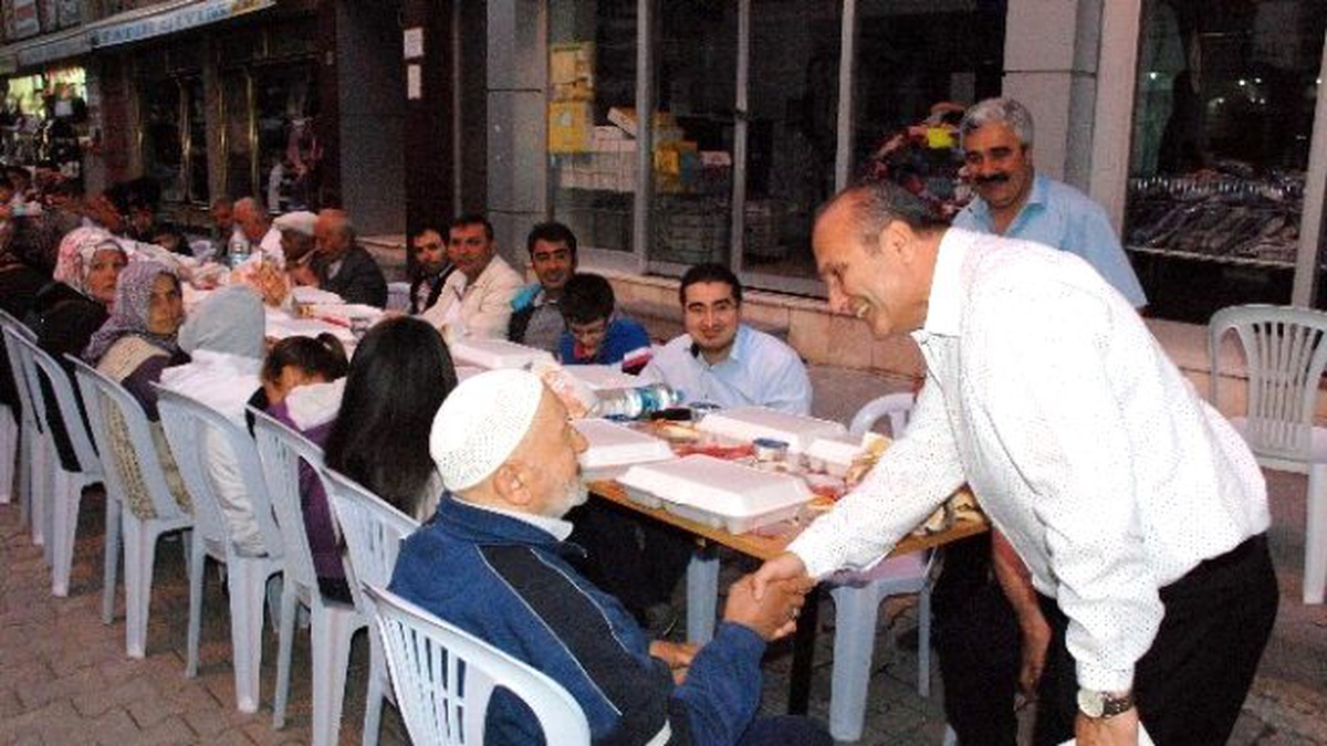 Taşköprü\'de Mahalle İftarları Tamamlandı