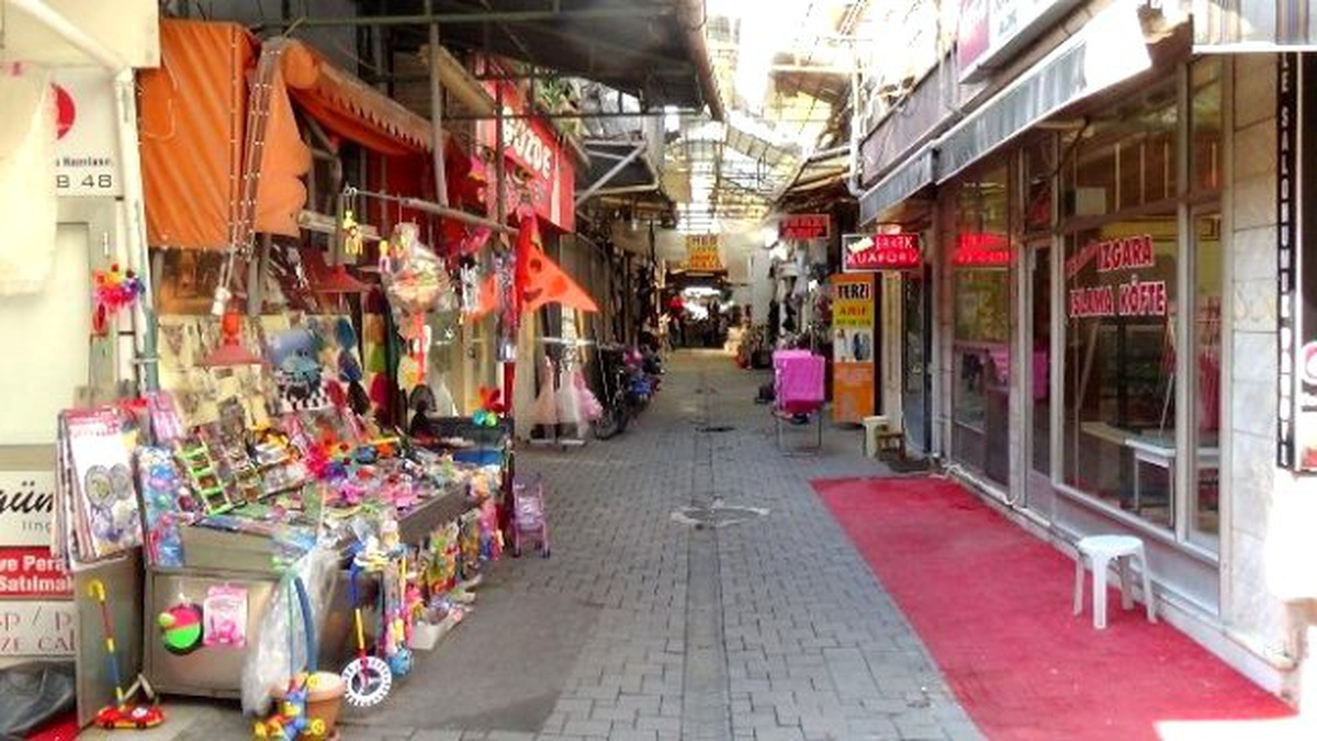 Uzun Çarşı\'da Ramazan Durgunluğu