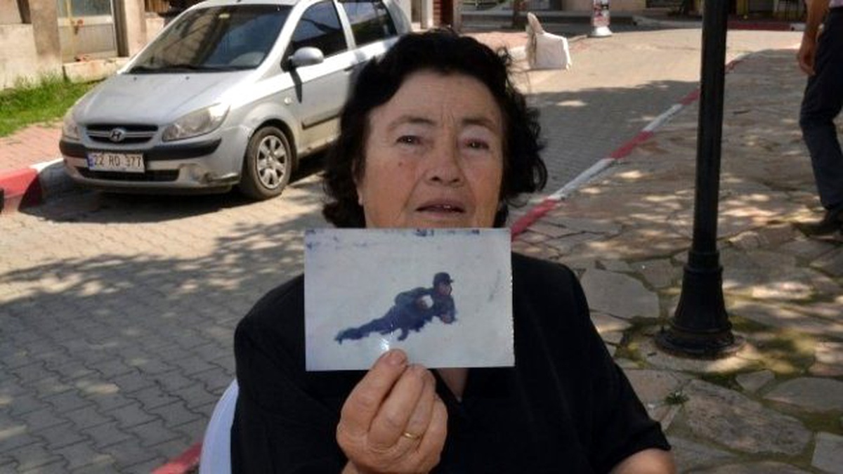 Yunan Anne 38 Yıldır Kayıp Olan Oğlunu Türkiye\'de Arıyor