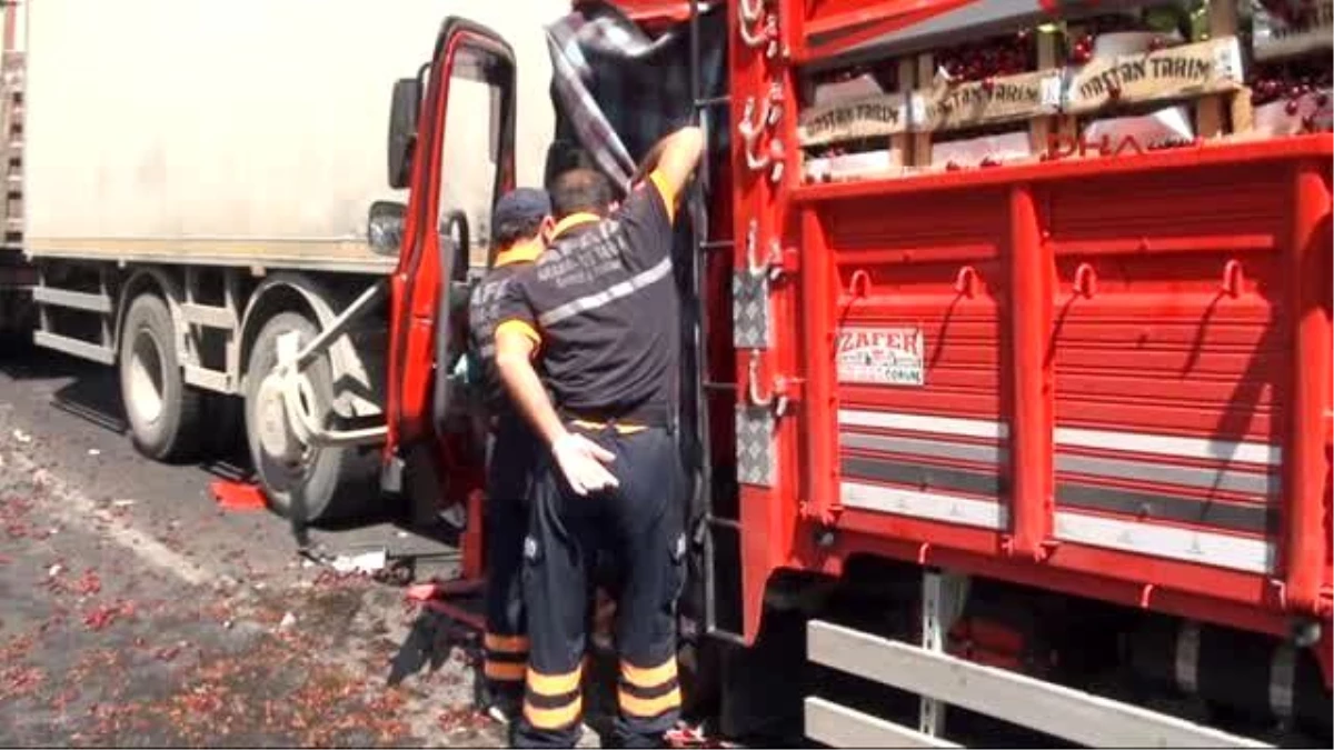 Zonguldak Kamyon, Yol Çalışmasında Durdurulan Tır\'a Çarptı: 1 Ölü