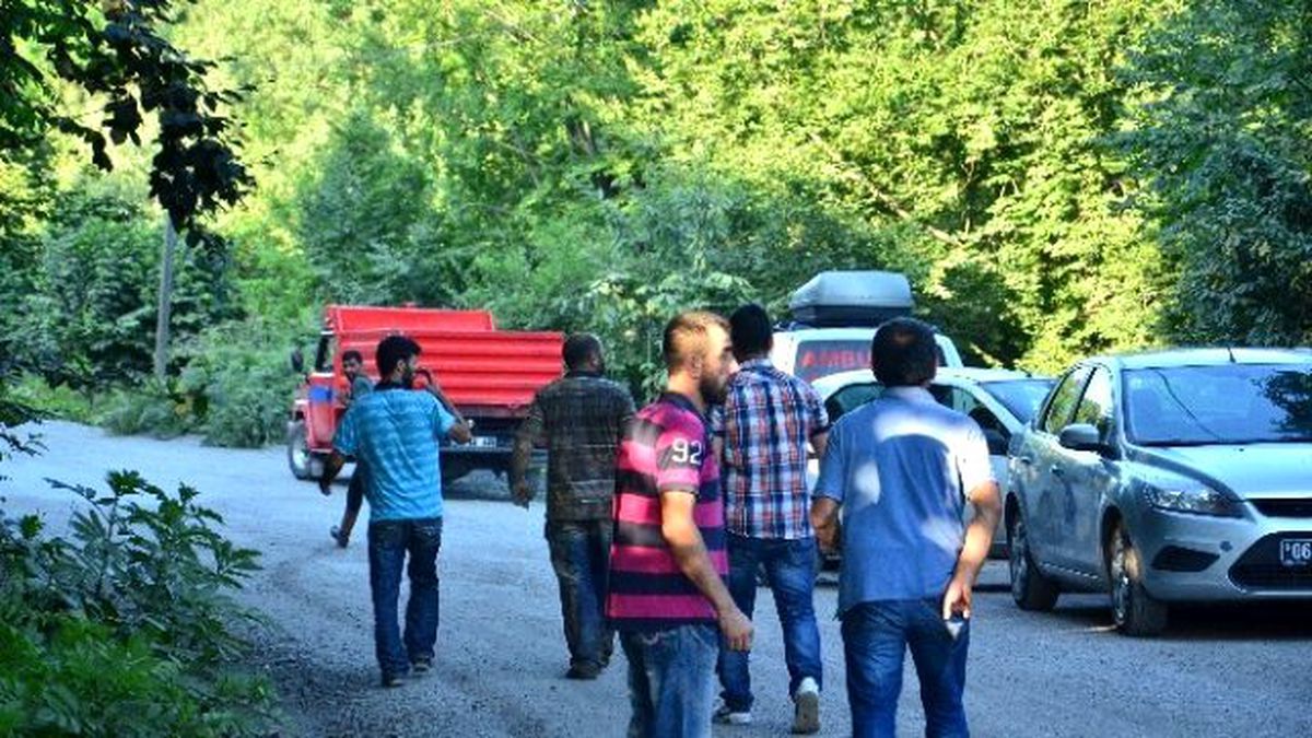 1 Saat Göçükte Kaldı, Ambulansa Binmek İstemedi